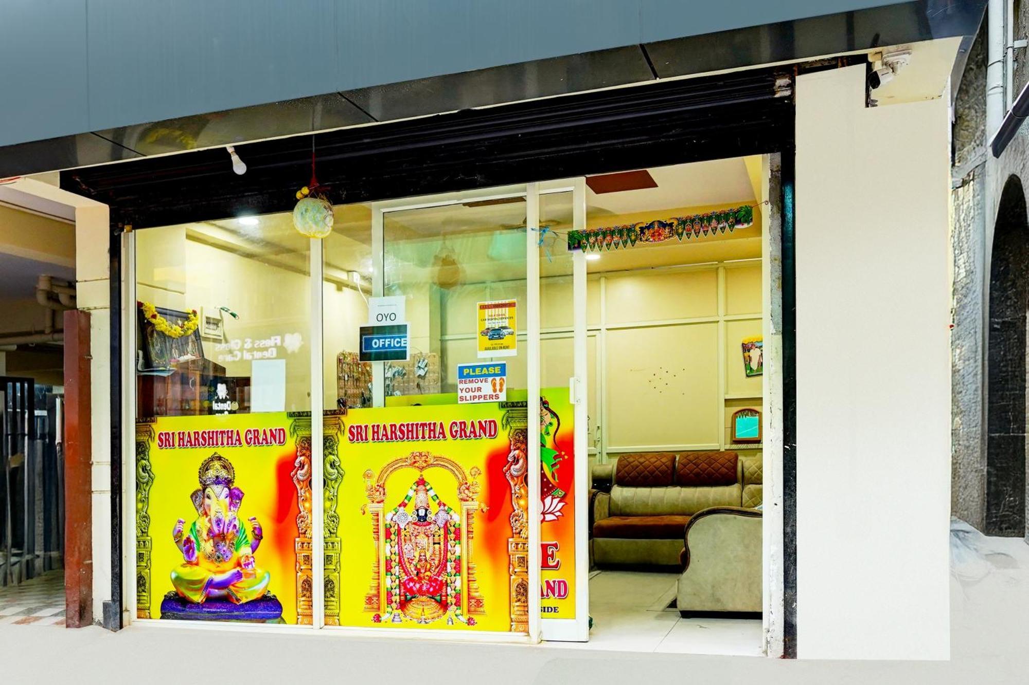 Super Hotel O Sri Vishnu Prime Opposite The Studio Salon, Kundalhalli Gate Бенґалуру Екстер'єр фото